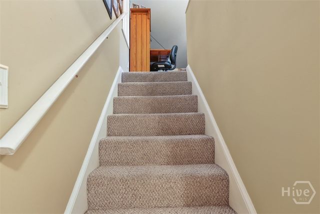 31 S Lake Drive, Savannah, GA 31410