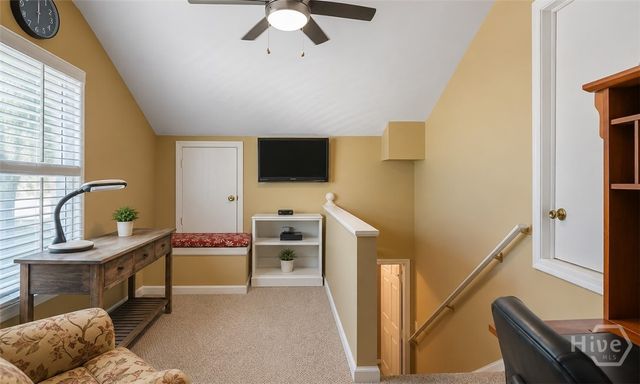 31 S Lake Drive, Savannah, GA 31410