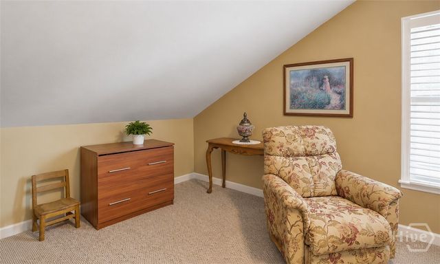31 S Lake Drive, Savannah, GA 31410