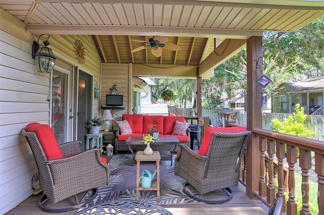 31 S Lake Drive, Savannah, GA 31410