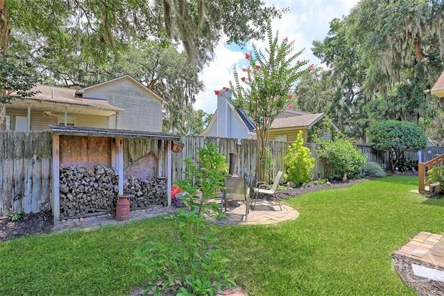 31 S Lake Drive, Savannah, GA 31410