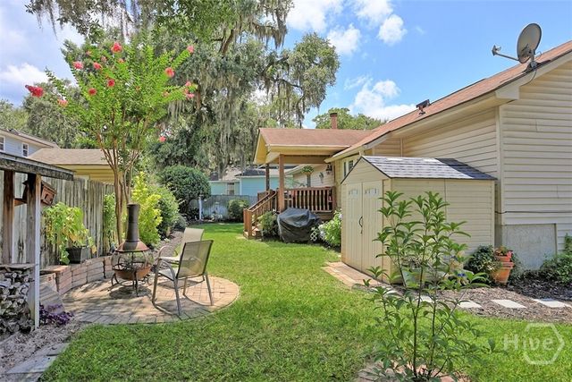 31 S Lake Drive, Savannah, GA 31410