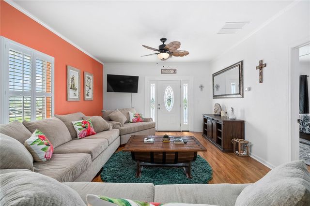 120 Teal, Rockport, TX 78382