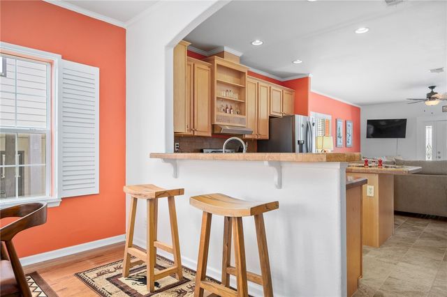 120 Teal, Rockport, TX 78382