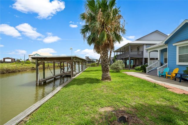 120 Teal, Rockport, TX 78382
