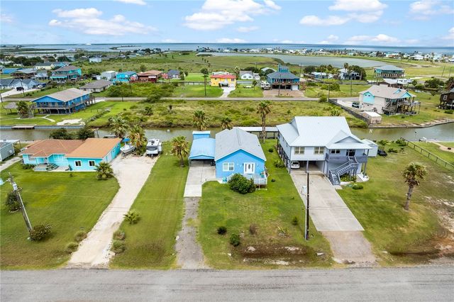 120 Teal, Rockport, TX 78382