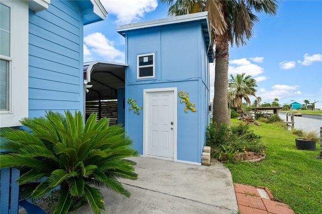 120 Teal, Rockport, TX 78382