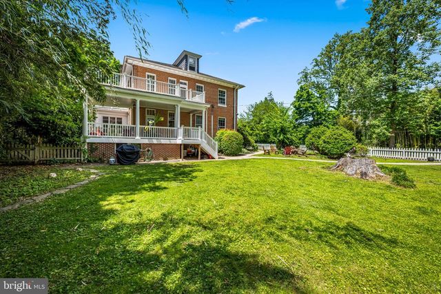 527 NOTTINGHAM RD, Baltimore, MD 21229