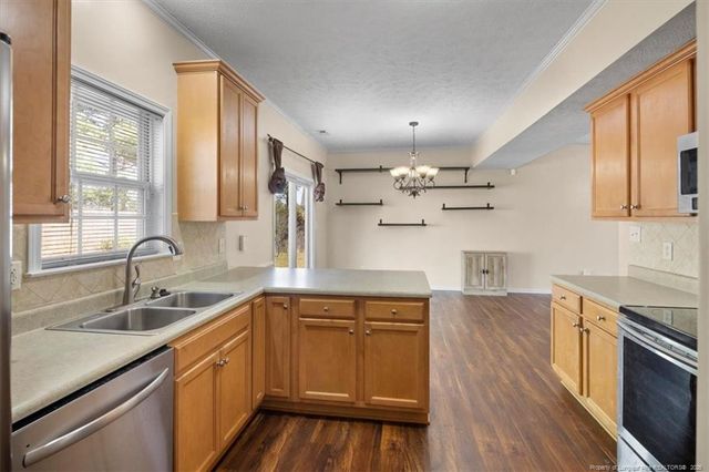 3558 Sturbridge Drive, Hope Mills, NC 28348