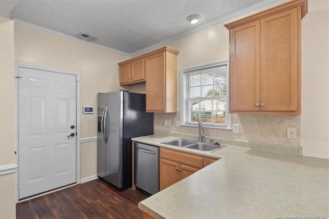 3558 Sturbridge Drive, Hope Mills, NC 28348