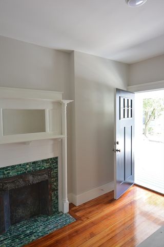 58 Bromfield Rd. 1, Somerville, MA 02144