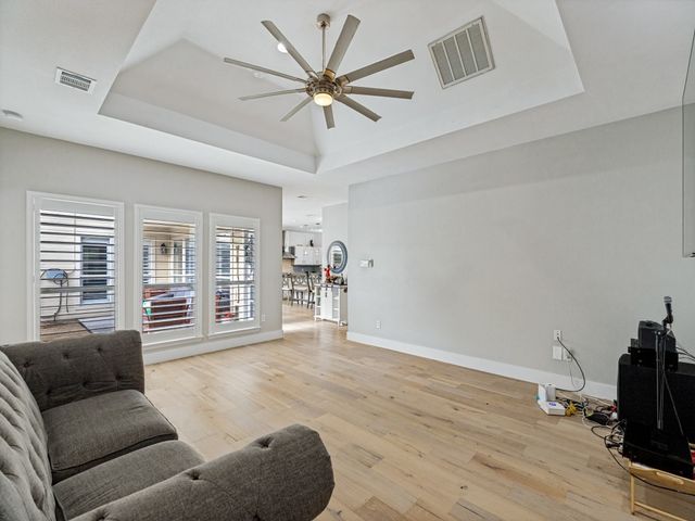701 pine lakes, Plano, TX 75025
