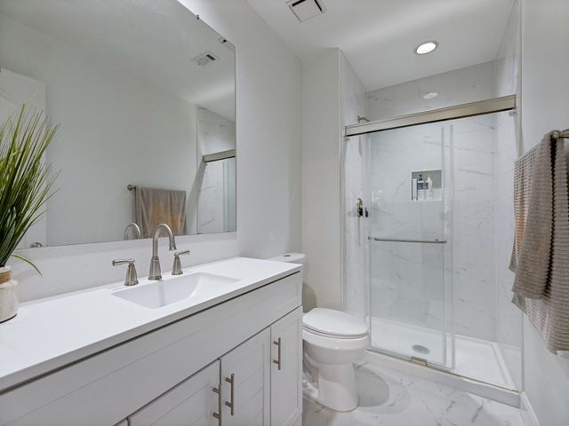 701 pine lakes, Plano, TX 75025