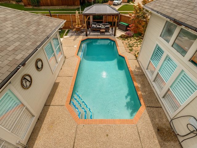701 pine lakes, Plano, TX 75025