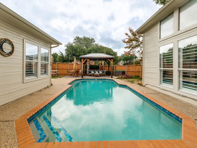 701 pine lakes, Plano, TX 75025