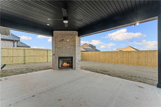 1504 Lookout Lane, Cave Springs, AR 72718