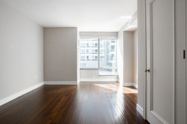 1 Avery St 11C, Boston, MA 02111