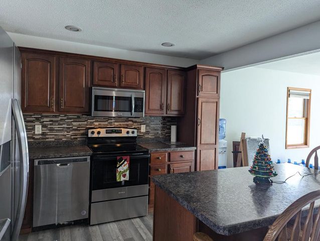 2544 Island Park ROAD, La Crosse, WI 54603