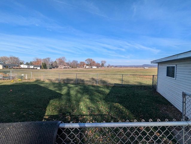 2544 Island Park ROAD, La Crosse, WI 54603