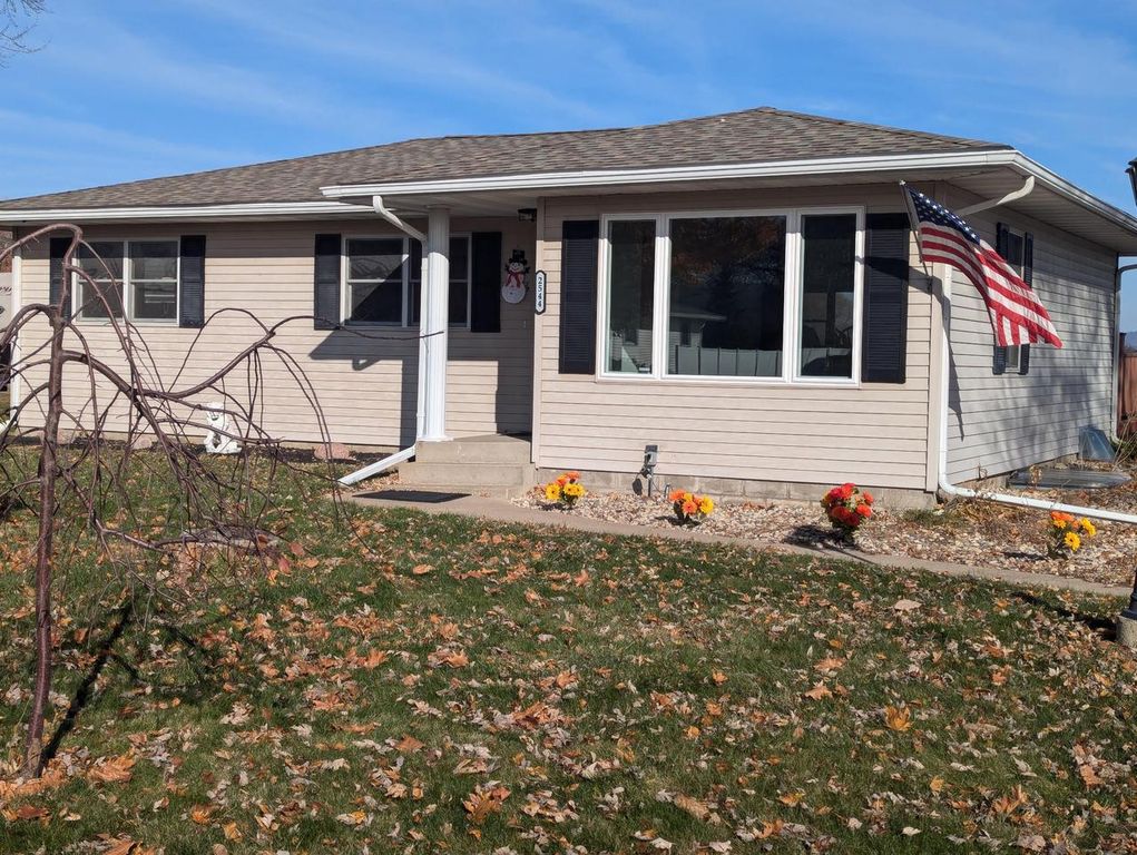 2544 Island Park ROAD, La Crosse, WI 54603