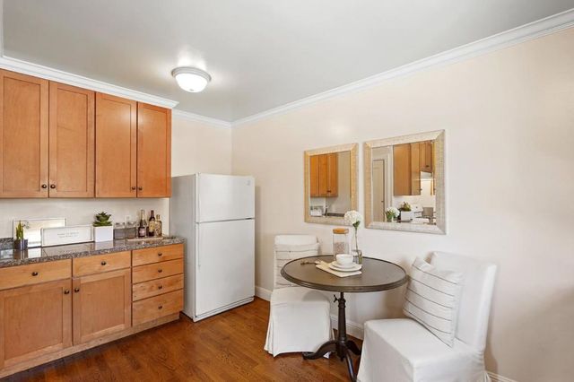 105 Arundel Road, Burlingame, CA 94010