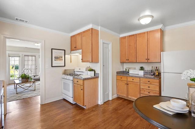 105 Arundel Road, Burlingame, CA 94010