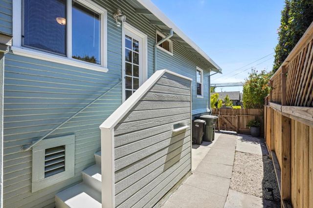 105 Arundel Road, Burlingame, CA 94010