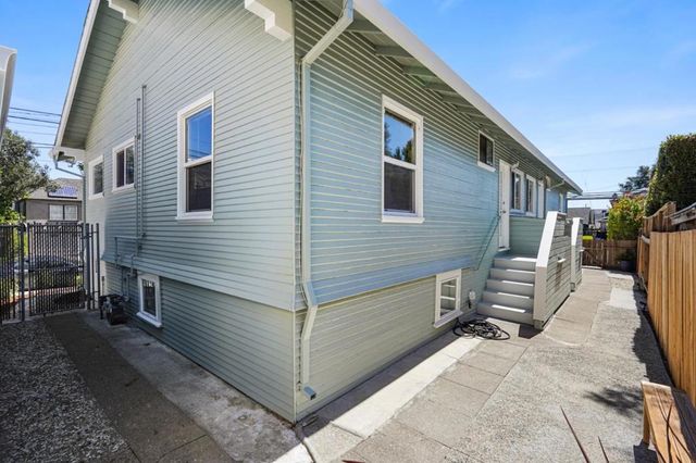 105 Arundel Road, Burlingame, CA 94010