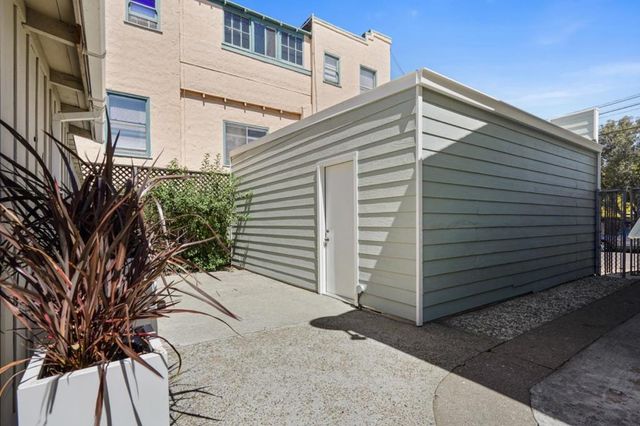 105 Arundel Road, Burlingame, CA 94010