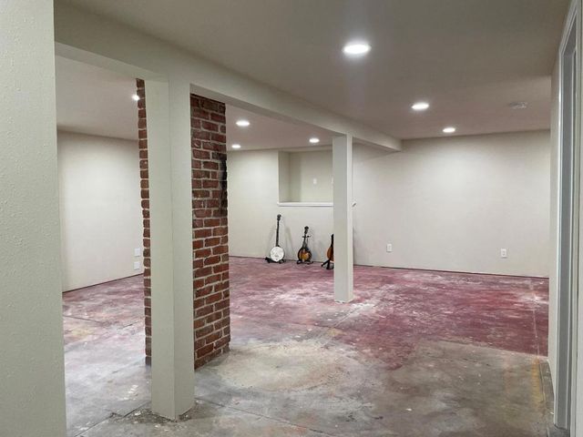 105 Arundel Road, Burlingame, CA 94010