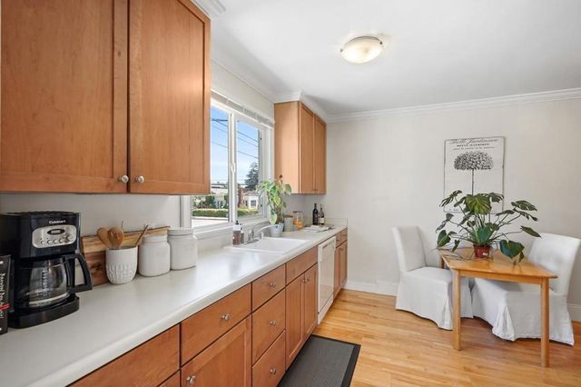 105 Arundel Road, Burlingame, CA 94010