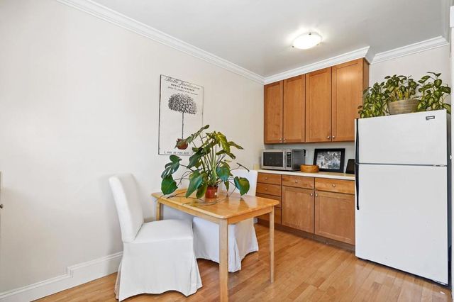 105 Arundel Road, Burlingame, CA 94010