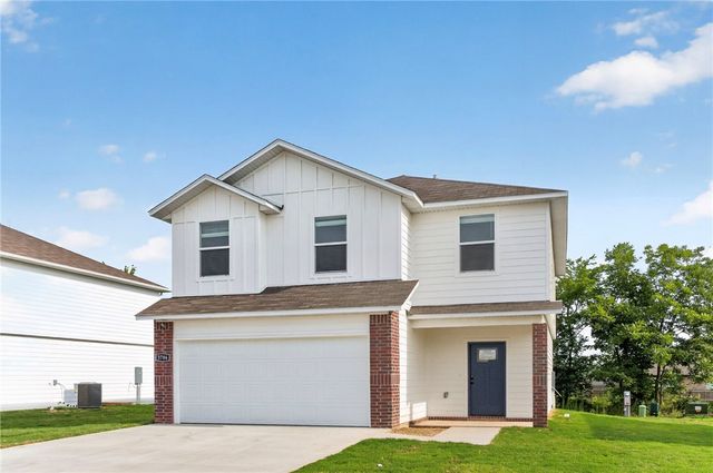 3901 Crescent Springs Avenue, Springdale, AR 72764