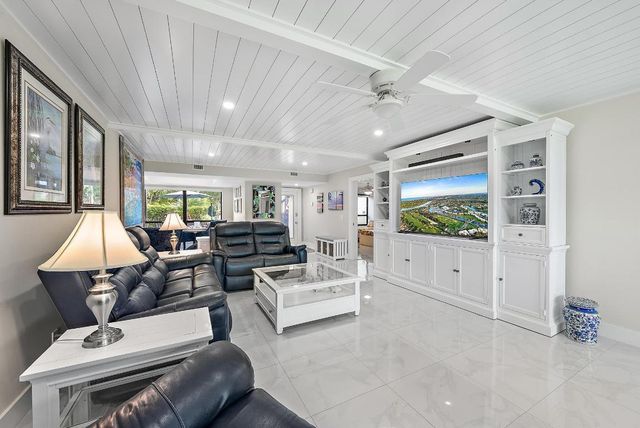 3693 Quail Ridge Drive Bobwhite B, Boynton Beach, FL 33436