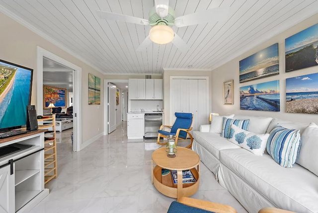 3693 Quail Ridge Drive Bobwhite B, Boynton Beach, FL 33436