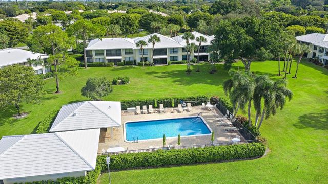 3693 Quail Ridge Drive Bobwhite B, Boynton Beach, FL 33436