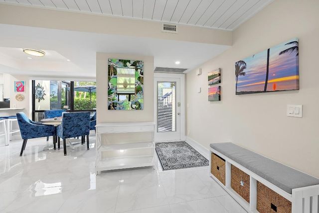 3693 Quail Ridge Drive Bobwhite B, Boynton Beach, FL 33436