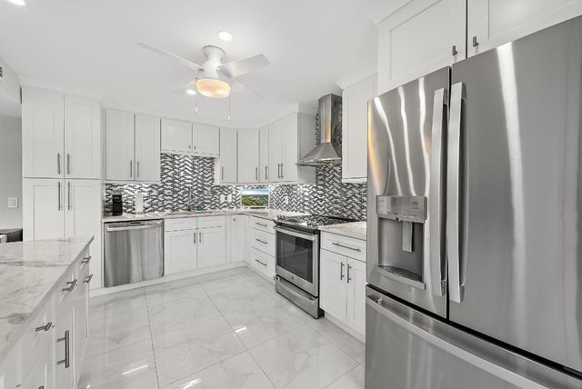 3693 Quail Ridge Drive Bobwhite B, Boynton Beach, FL 33436