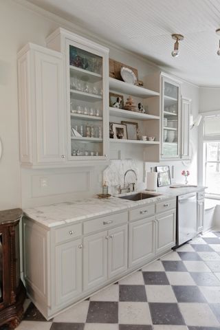 232 W POPLAR AVE, Collierville, TN 38017