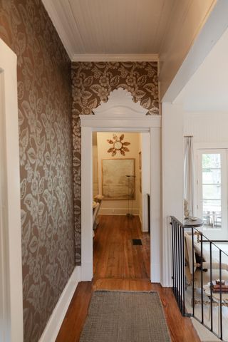 232 W POPLAR AVE, Collierville, TN 38017