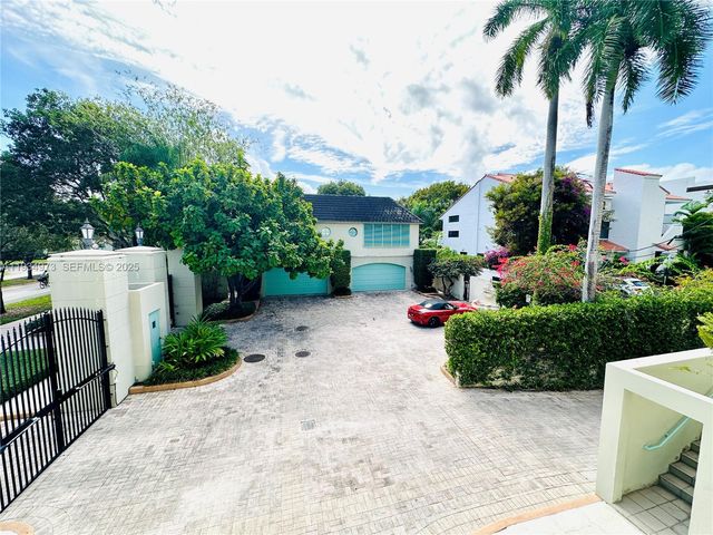 2600 Segovia St 701, Coral Gables, FL 33134