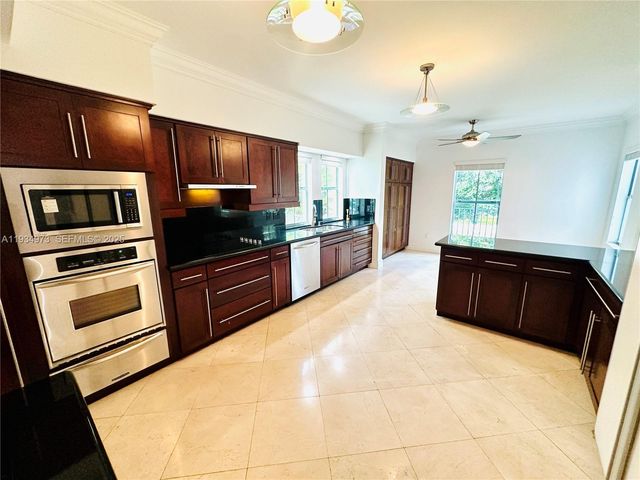 2600 Segovia St 701, Coral Gables, FL 33134