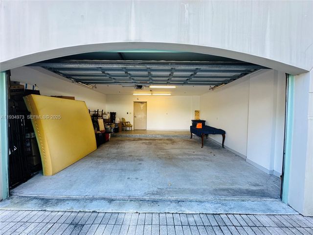 2600 Segovia St 701, Coral Gables, FL 33134