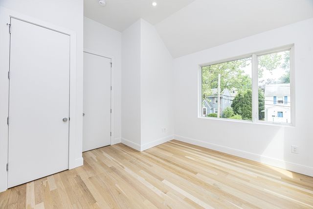 95 Griswold St 95, Cambridge, MA 02139