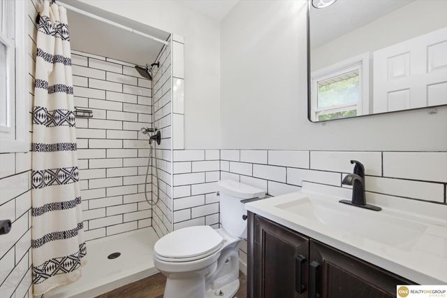 204 Sandi Court, Bellevue, NE 68005