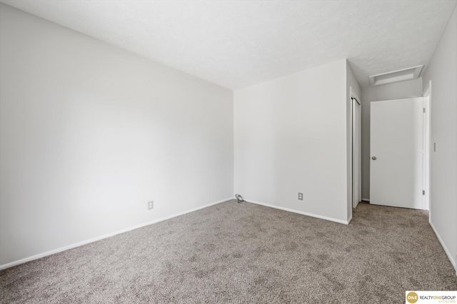 204 Sandi Court, Bellevue, NE 68005