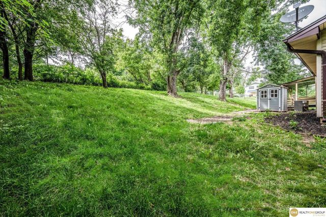 204 Sandi Court, Bellevue, NE 68005