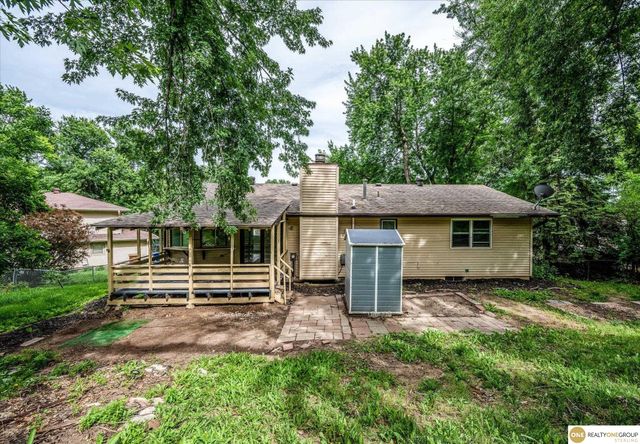 204 Sandi Court, Bellevue, NE 68005