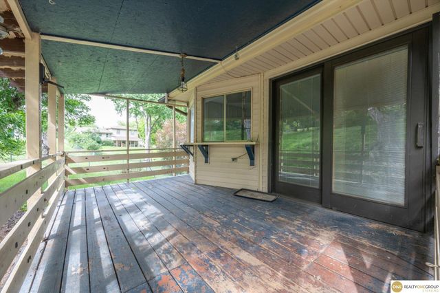 204 Sandi Court, Bellevue, NE 68005