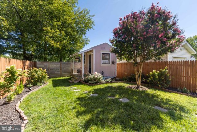 6809 KENYON DR, Alexandria, VA 22307